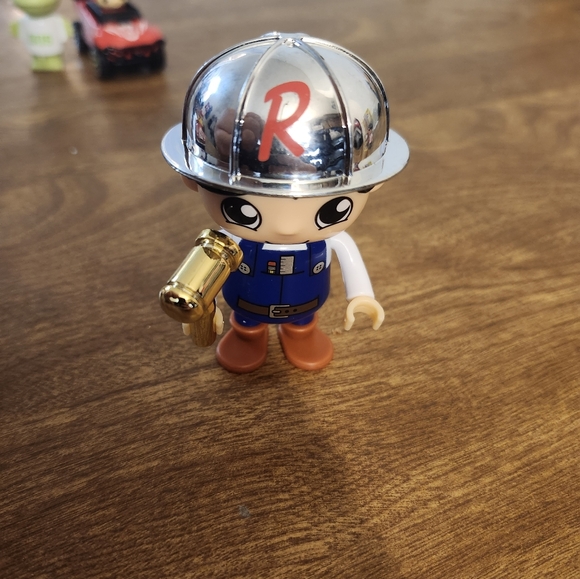 Ryan's World Figures and Cars - Picture 9 of 16